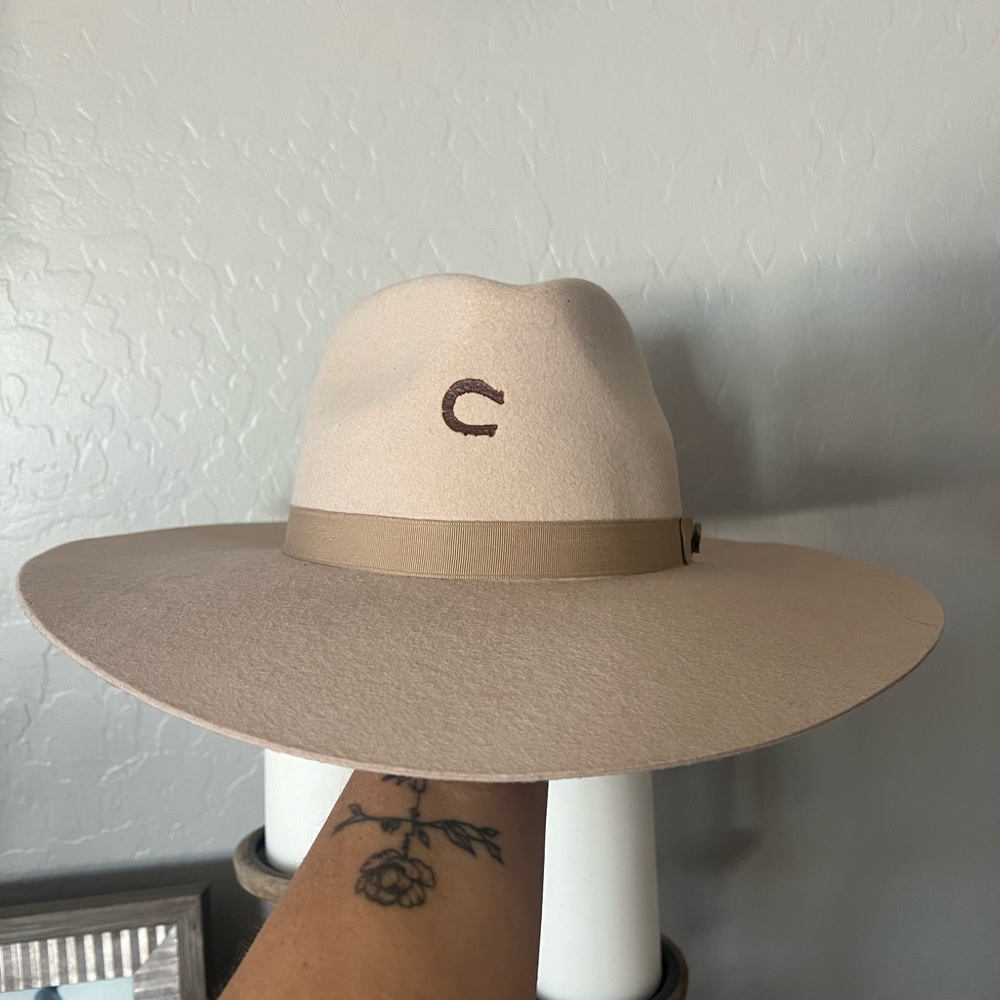 Charlie 1 horse highway ladies hat